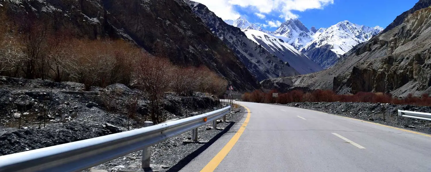 Karakoram_highway, _Hunza_Valley